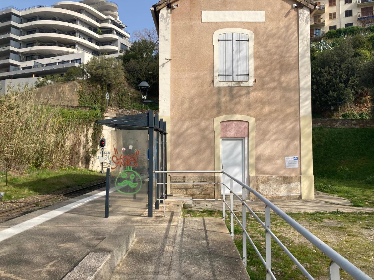 Location Chambre Avec Salle De Bain Et Partie Commune Sea View & Mountain View Renting 1 Of 3 Bedrooms With Shared Common Space 3 Bdrm Apt Not 1 Bdrm Plus Clime Ou Ac Bastia  Zewnętrze zdjęcie