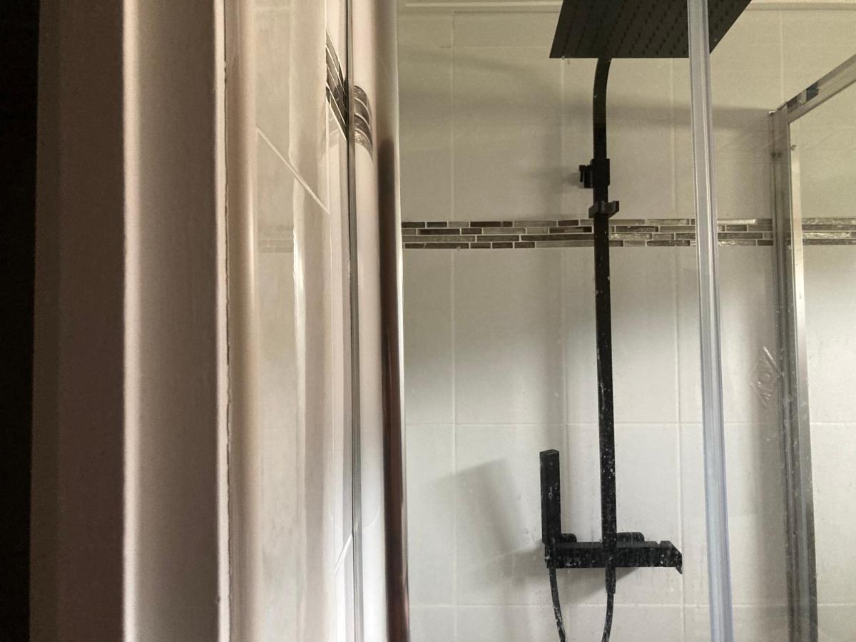 Location Chambre Avec Salle De Bain Et Partie Commune Sea View & Mountain View Renting 1 Of 3 Bedrooms With Shared Common Space 3 Bdrm Apt Not 1 Bdrm Plus Clime Ou Ac Bastia  Zewnętrze zdjęcie